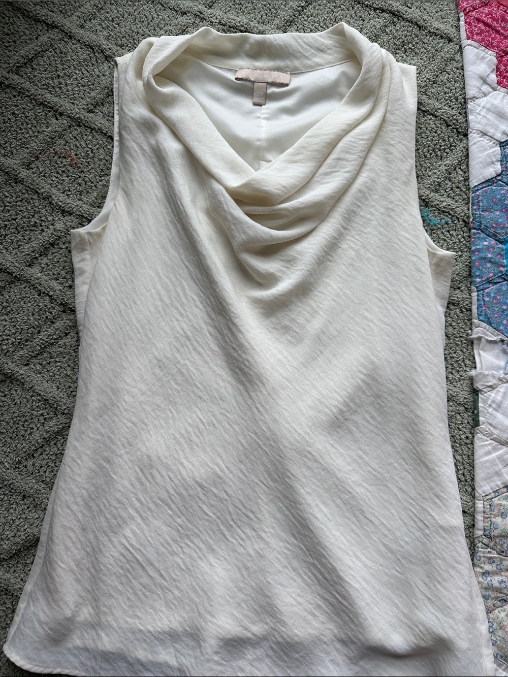 Banana Republic Cream Draped Cowl Neck Sleeveless Top